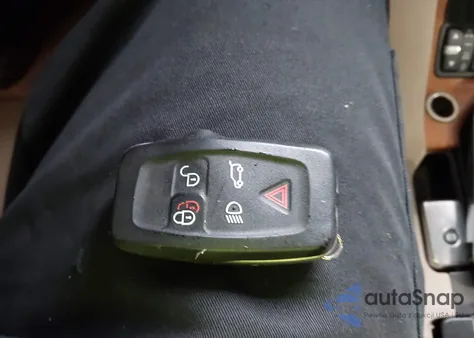 2011 Land Rover Lr4 z USA, uszkodzony, nr VIN SALAG2D47BA556482